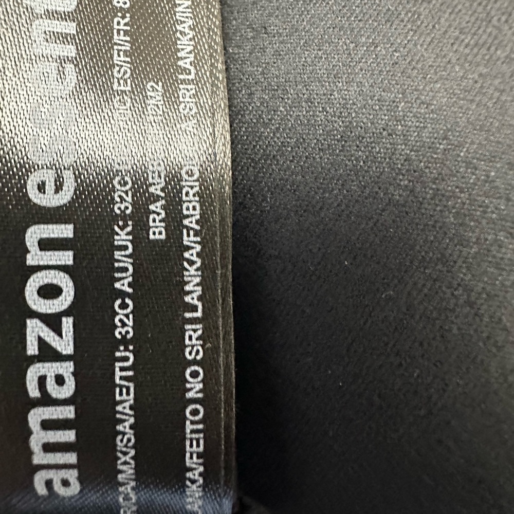 Amazon Essentials Women's Lightly Lined Plunge Mi… - image 3